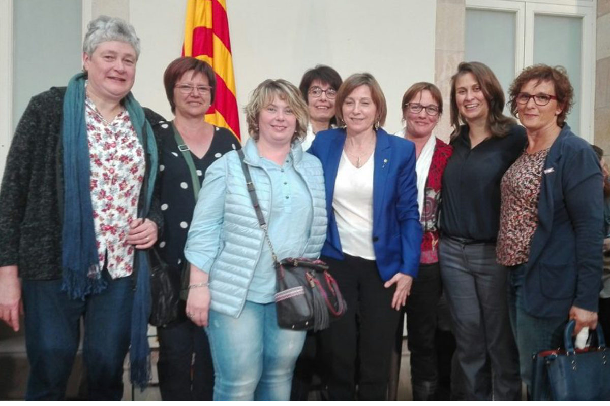 Dones pageses del Lluçanès assisteixen a una jornada reivindicativa al Parlament de Catalunya